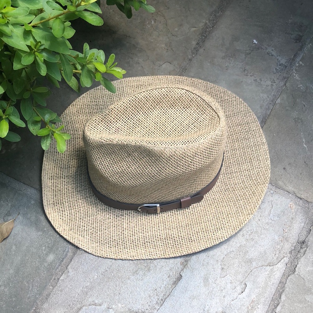Natural fibers hat